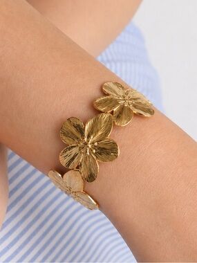 New! Alliette Gold Flower Cuff Bracelet NWOT